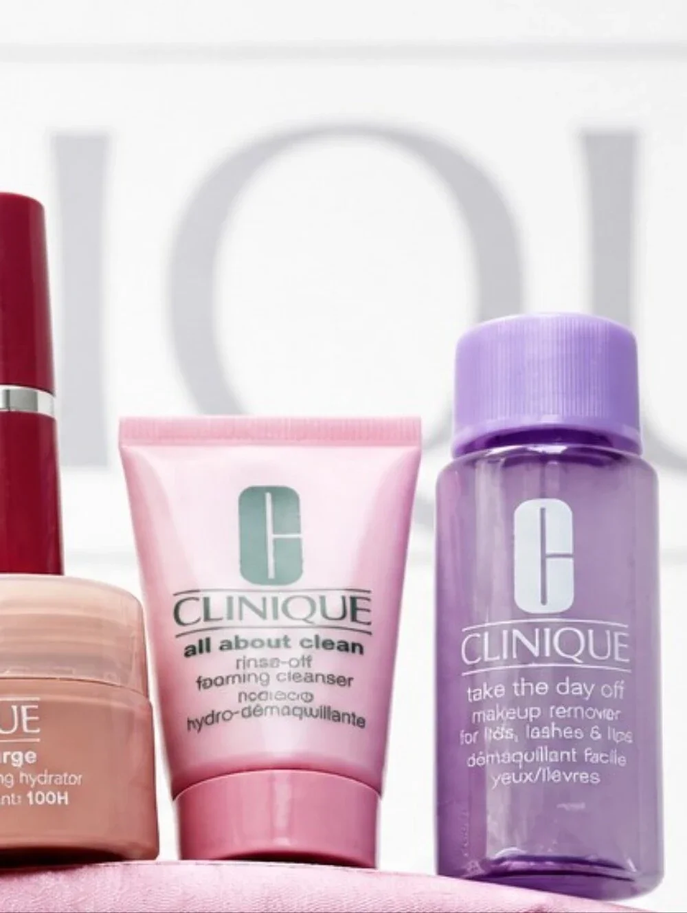 Clinique Pink Cosmetic Pouch with Pink & Lavender Skincare Set